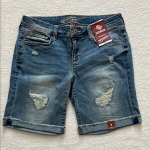 Arizona Jean Company Women's Bermuda  Denim Shorts size 9